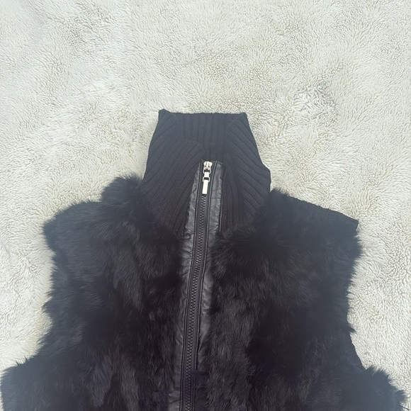 Vantage Black Rabbit Fur Knit Vest | Size M | Luxe Layering Fall/Winter Staple - Picture 2 of 8